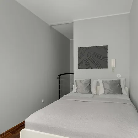 Dwupoziomowy Zmigrodzka Z Tarasem W Poznaniu By Renters Apartmán Poznaň