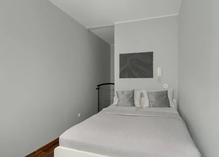 Dwupoziomowy Zmigrodzka Z Tarasem W Poznaniu By Renters Διαμέρισμα Πόζναν